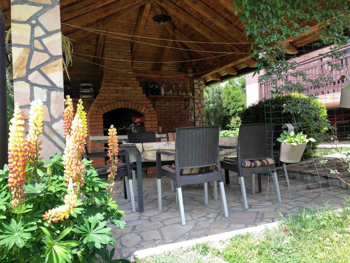 Apartments Dedic Dubrave Gornje Ngoại thất bức ảnh